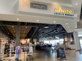 Premium Outlet Collection Edmonton International Airport food