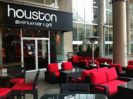 Houston Avenue Bar & Grill 