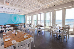 Quarterdeck Beachside Villas & Grill food