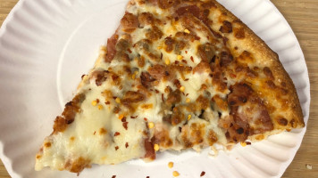 Pizazz Pizza food