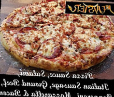 Famous Peppers Pizza food
