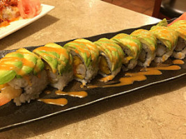 Sushi Avenue food