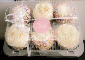 Flirt Cupcakes food