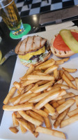 Cheeks Homemade Burgers & Good Eats food