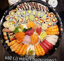 Neko Sushi food