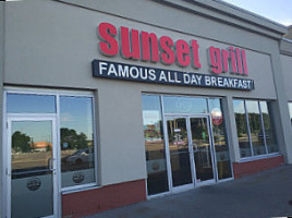 Sunset Grill outside