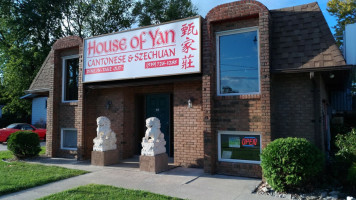 House of Yan outside
