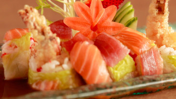 Sushi Torii food