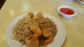 Canton Chinese & Western Restaurant food