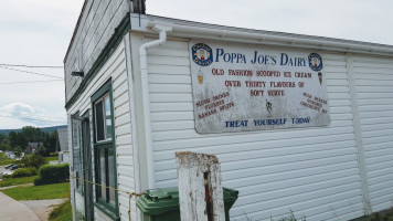 Poppa Joe's Dairy outside