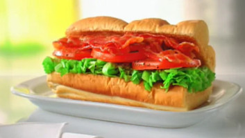 Subway 5091 Sheppard Ave. East food