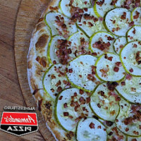 Armando's Pizza Amherstburg Dine In Delivery food