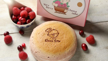 Uncle Tetsu's Japanese Cheesecake food