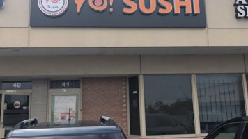 Yo! Sushi outside