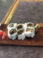Sushi King House food