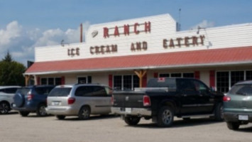 The Ranch Ice Cream & Eatery outside