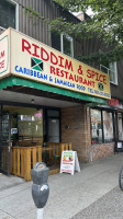 Riddim & Spice food