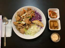 Gogiya Korean Fried Chicken Dolsot food
