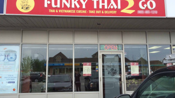 Funky Thai 2 Go food