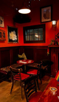 Leopold's Tavern inside