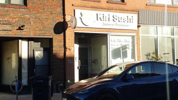 Kiri Sushi outside