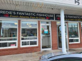 Fredies Fantastic Fishhouse food
