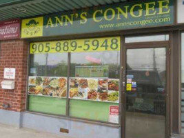 Ann's Congee inside
