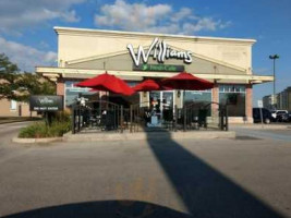 Williams Fresh Cafe outside