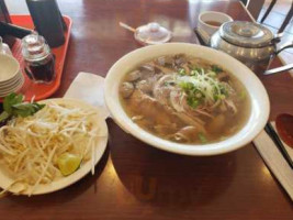 Pho Lien Hung food