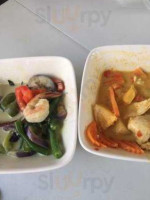 Thai Pinto Cuisine inside