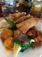 Sun Wah Restaurant & Tavern food