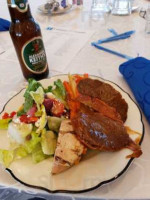 Three Bridges Lodge Comida