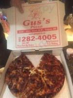 Gus's Cafe & Pizzeria food