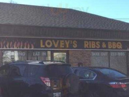 Lovey's BBQ & Smokehouse food