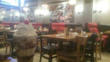 Dunn's Famous food