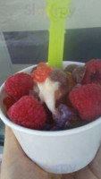 Menchie's Frozen Yogurt food