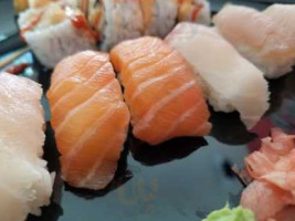 Kudara Sushi food
