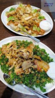 Paramount Middle Eastern Cuisine food