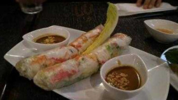 Vi-La Palace Vietnamese Restaurant food