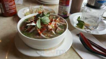Pho Ying food