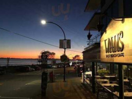 Watts East Beach Cafe outside