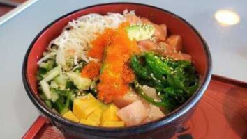 Sushi Q Tea Cafe food
