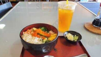 Sushi Q Tea Cafe food