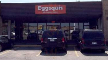 Restaurant Eggsquis outside