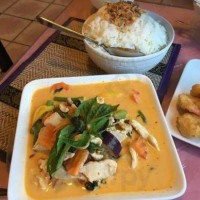 Little Bangkok Thai Kitchen food