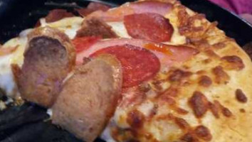 Boston Pizza food