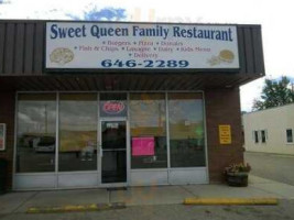 Sweet Queen Burgers outside