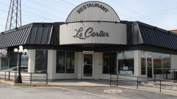 Restaurant Le Cartier food