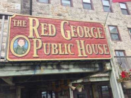 The Red George Pub outside