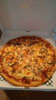 Lorenzo's Pizzeria food